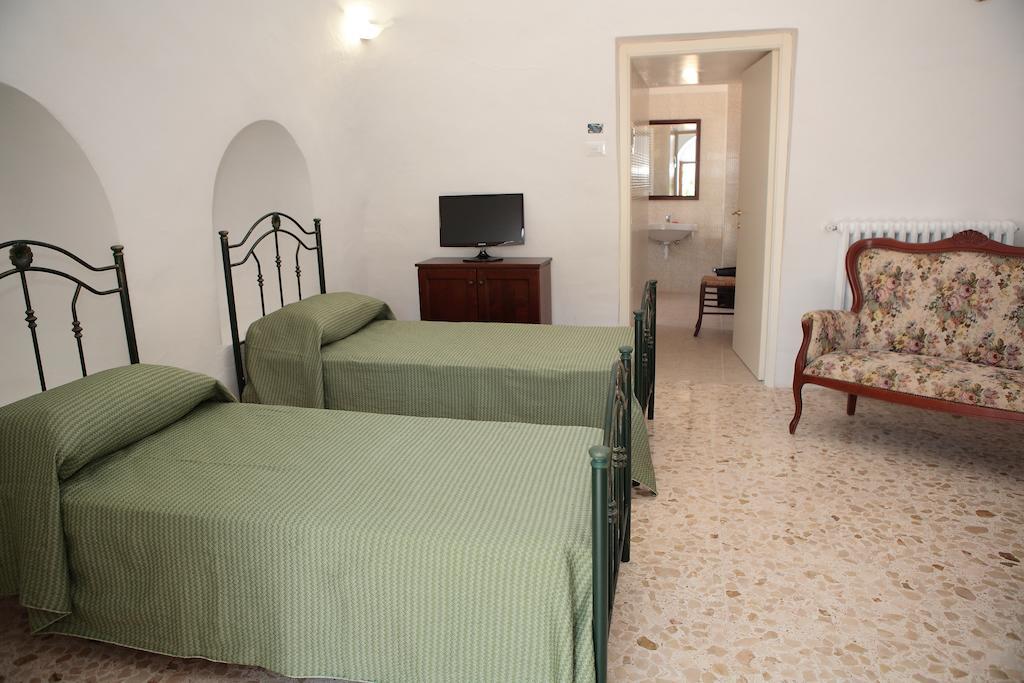 Agriturismo Masseria Casedde Vecchie Villa Martina Franca Habitación foto